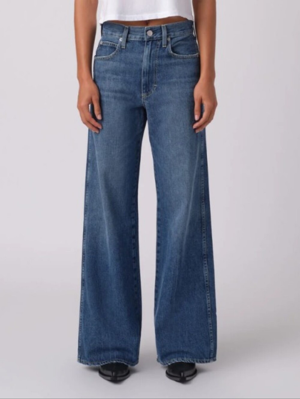 AMO Frida Crop High-Rise Wide Leg Jeans in Medium Blue